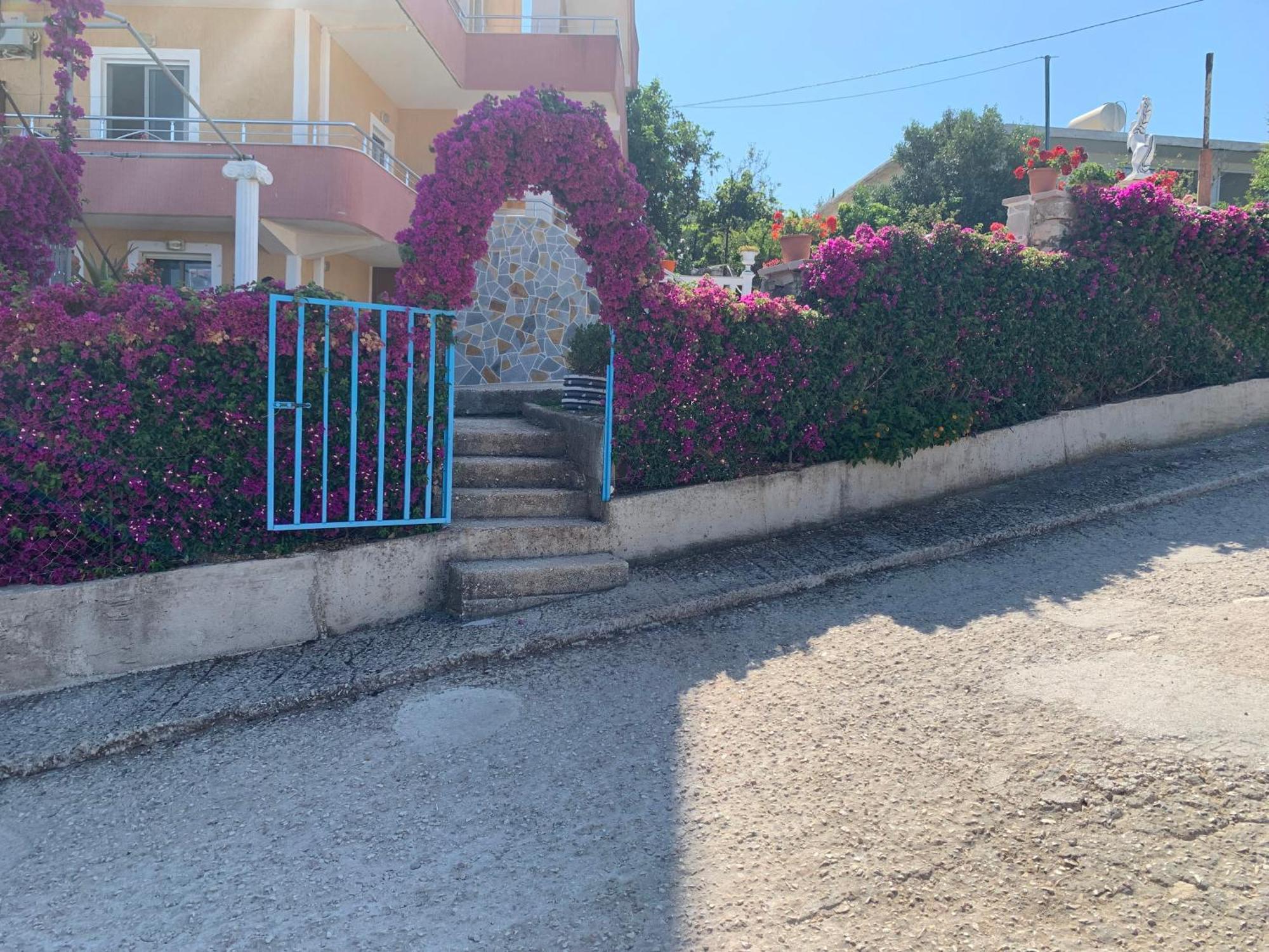 Apartments Vila Ardi Sarande Exterior photo