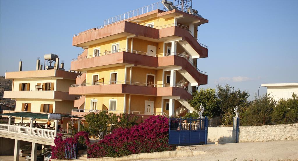 Apartments Vila Ardi Sarande Room photo